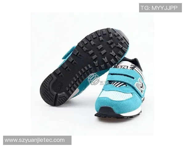 优质足球鞋与体育衍生品的完美结合助力运动激情与时尚风潮